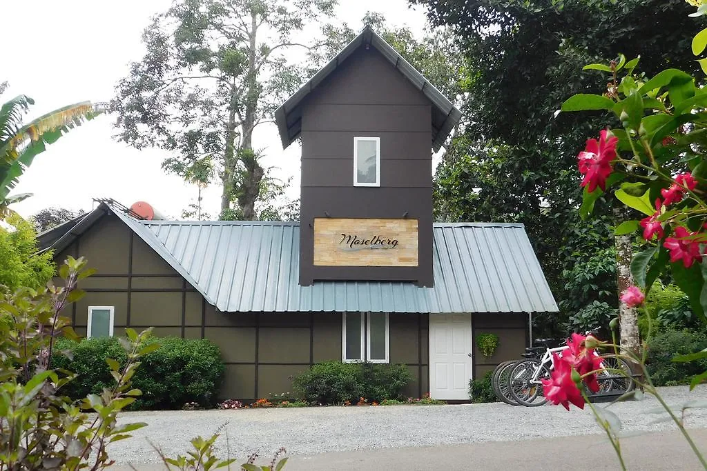 Moselberg Riverside Cottages Munnar